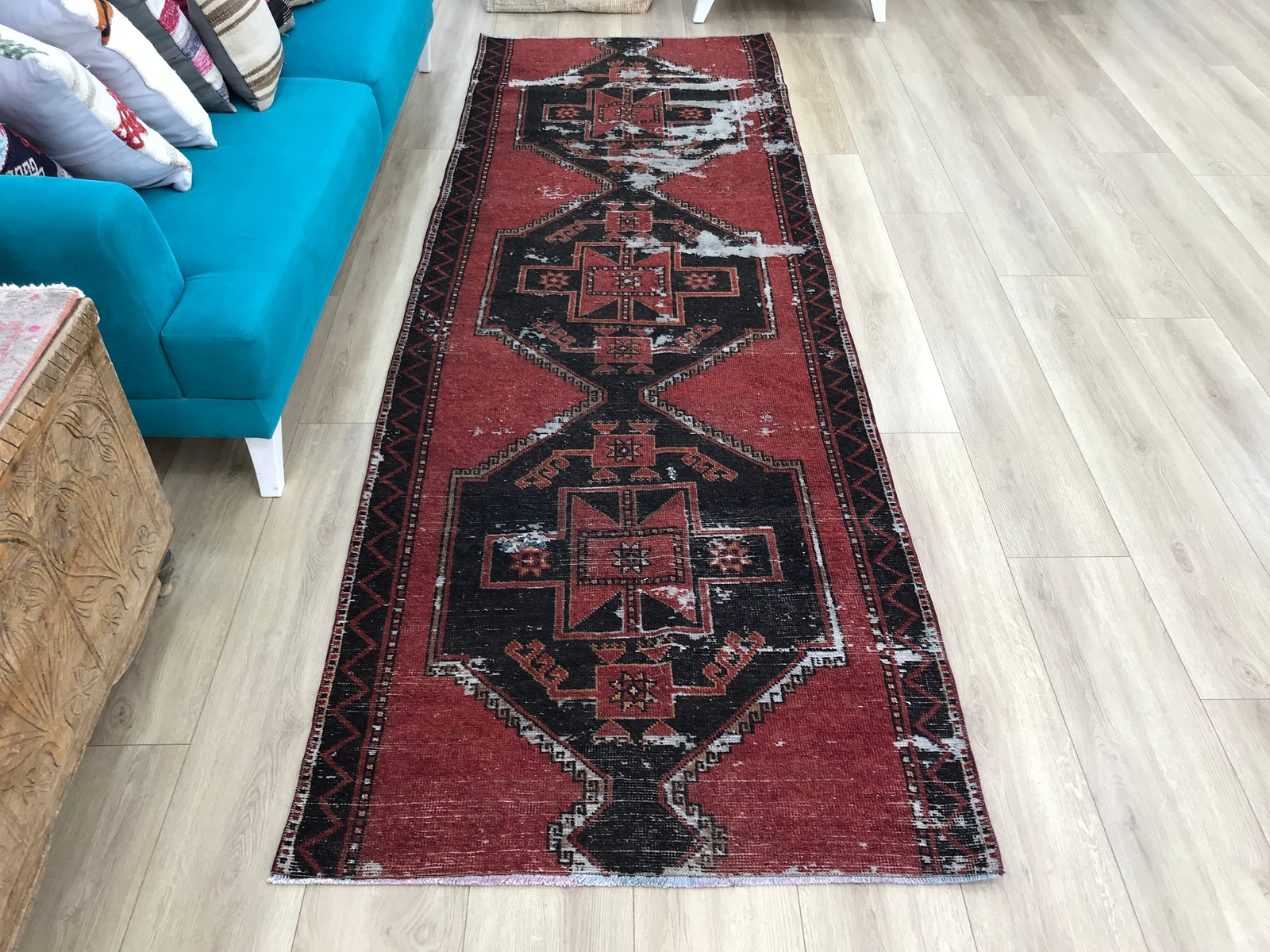 Runner carpet, Turkish rug, Worn rug, Hallway runner, Entryway rug, Area rug, O