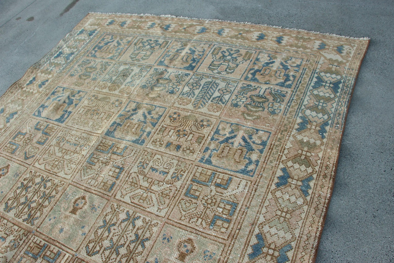 Vintage Turkish Rug 6,6×9,6 ft (200×294 cm), Brown Plants & trees Rug