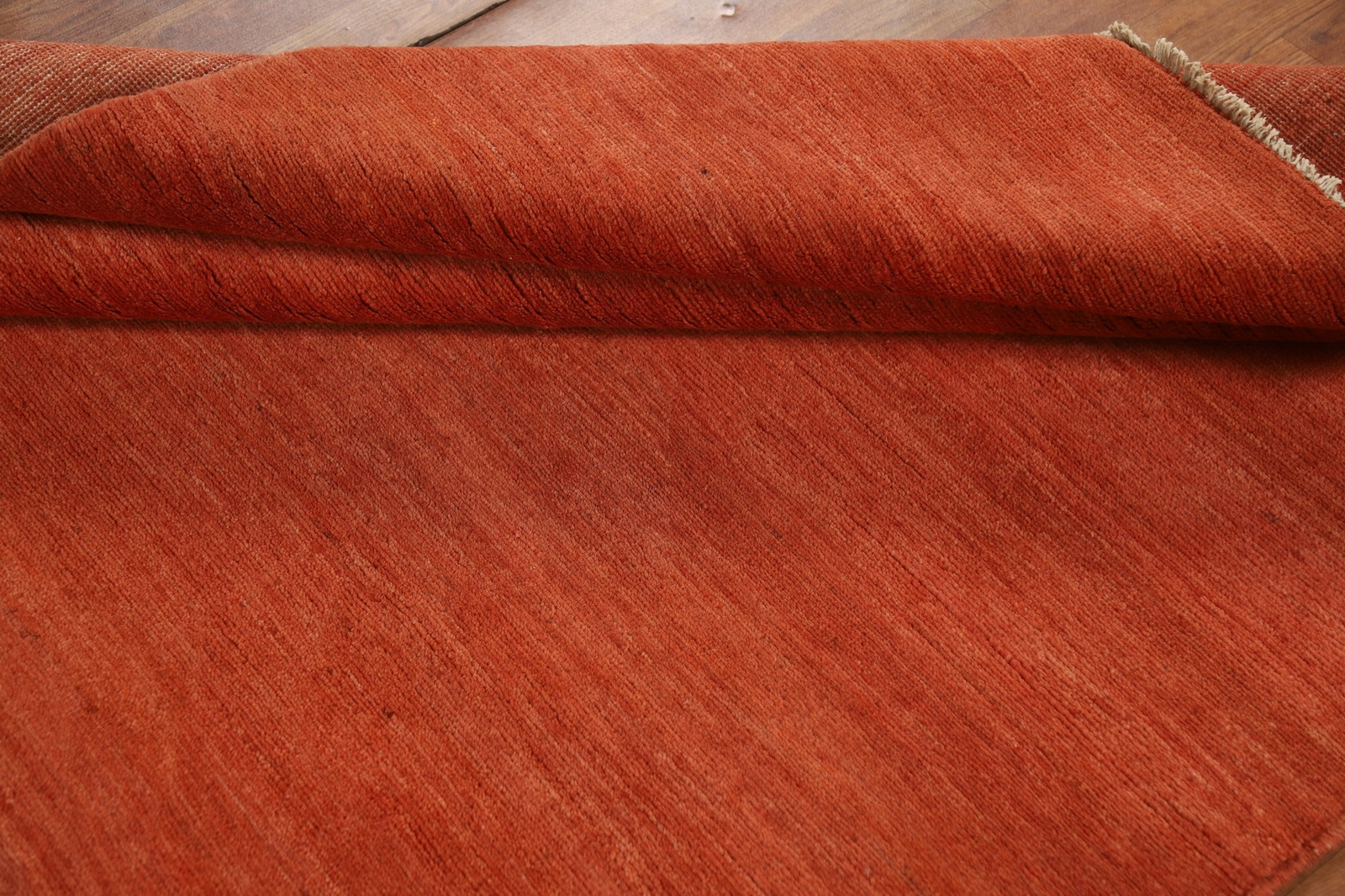 Versatile Gabbeh Solid Design Orange Modern Foyer Rug Ideal for Any Room 5×7