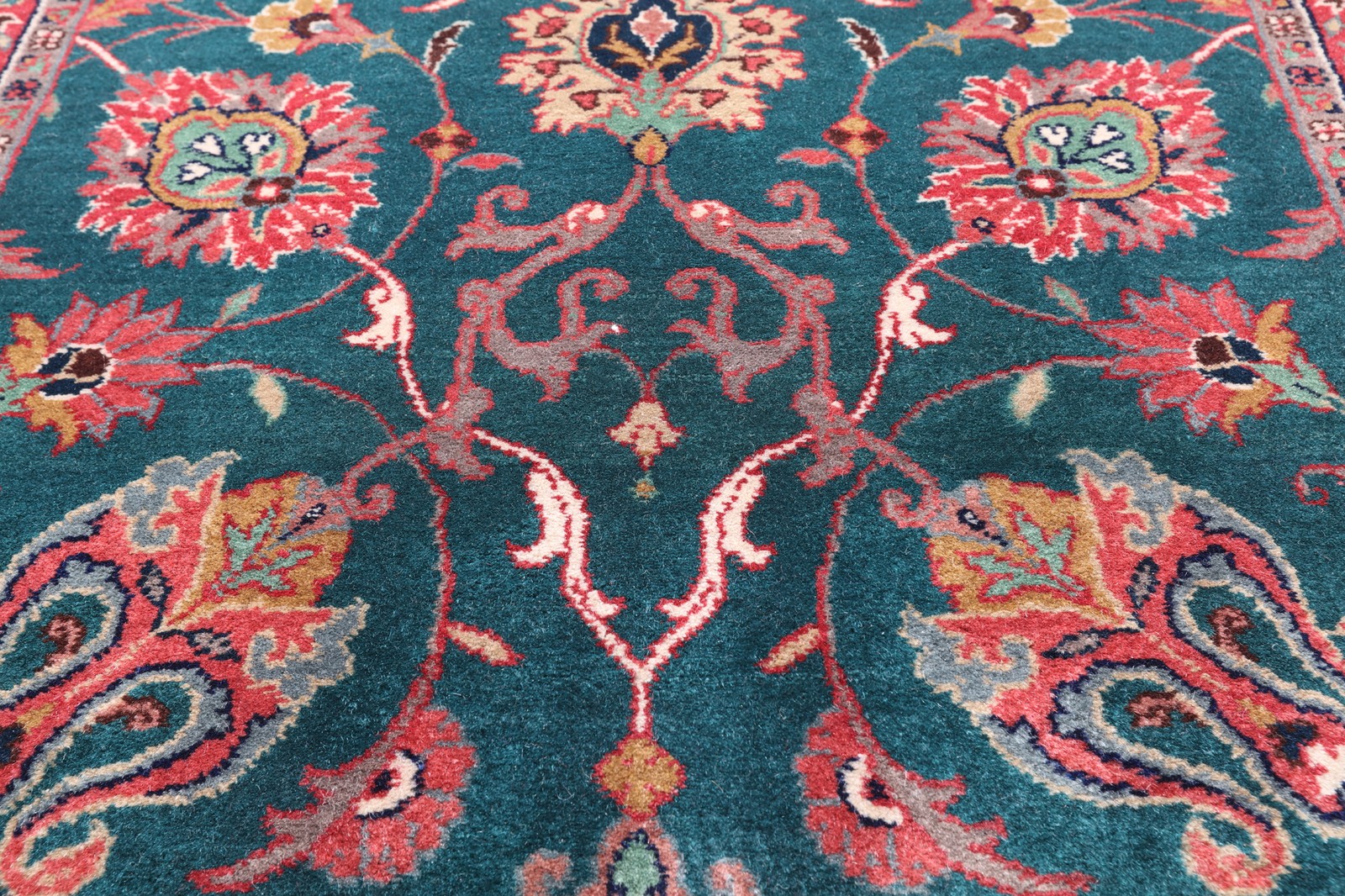 Emerald Green Runner Traditional Hand-Knotted Wool Rug 2′ 6″ X 19′ 9″ – Q23933