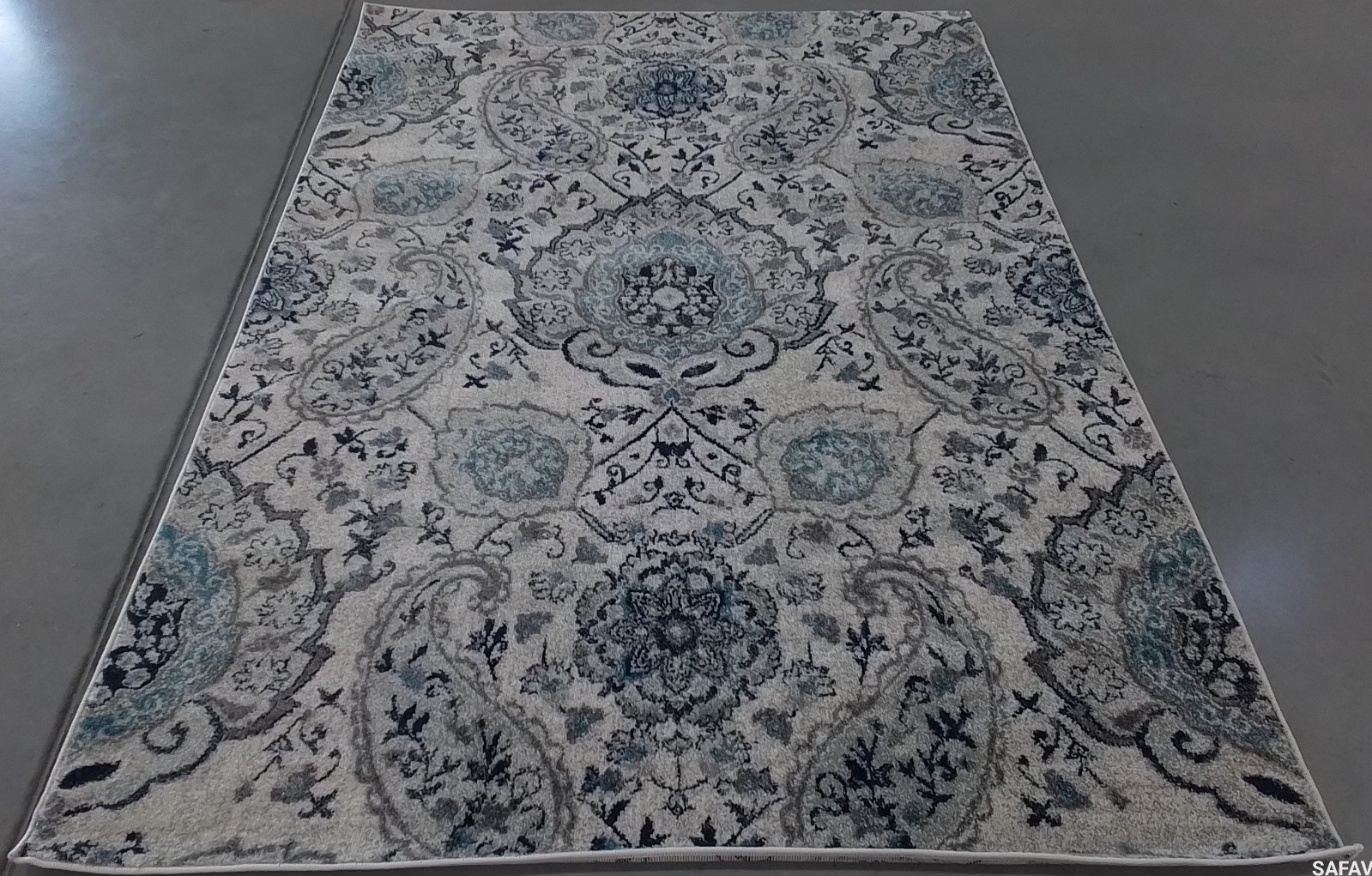 CREAM / LIGHT GREY 5′-3″ x 7′-6″ Flaw in Rug, Reduced Price 1172779439 MAD600C-5