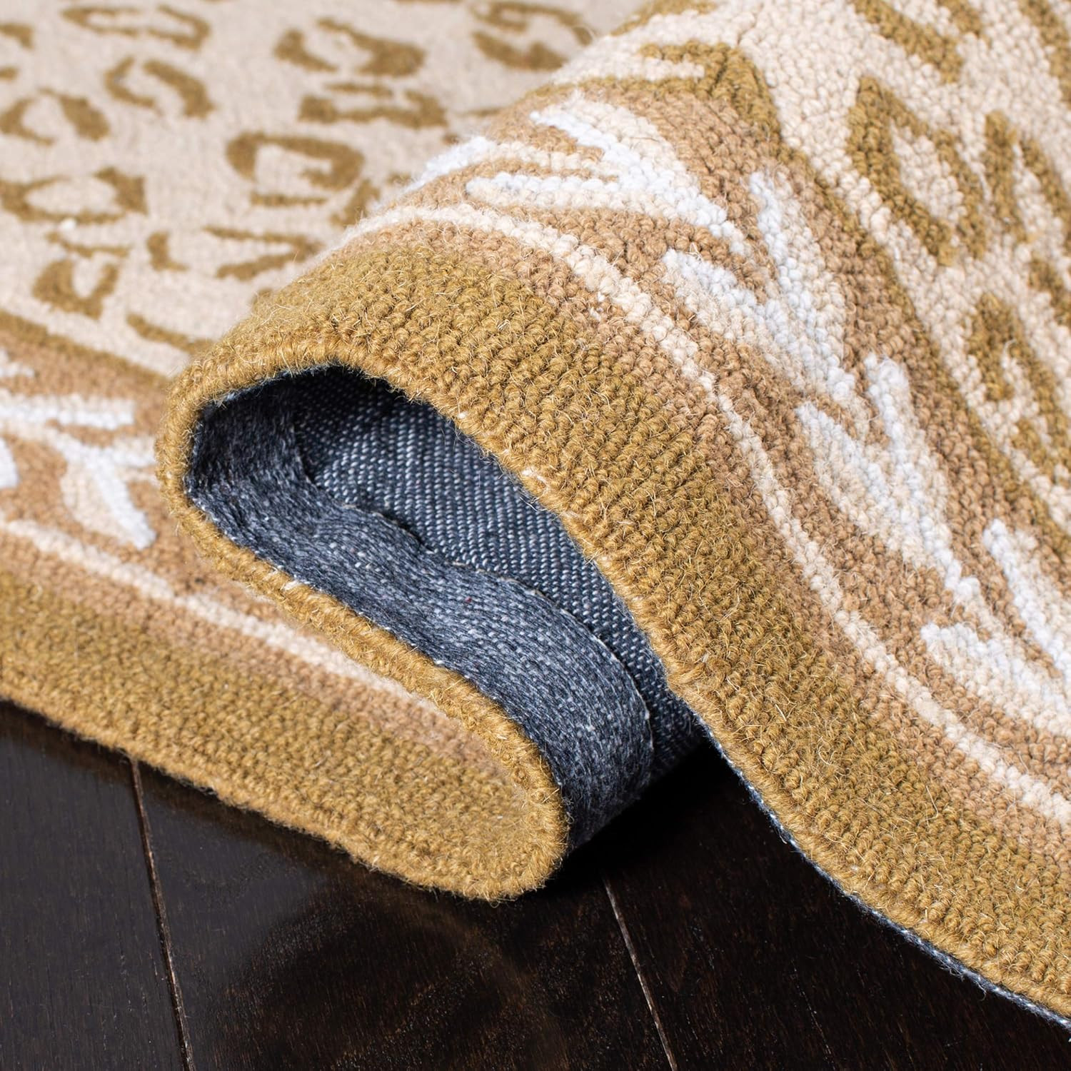Chelsea Collection Hand-Hooked Wool Area Rug, 5’3″ x 8’3″, Ivory Leopard