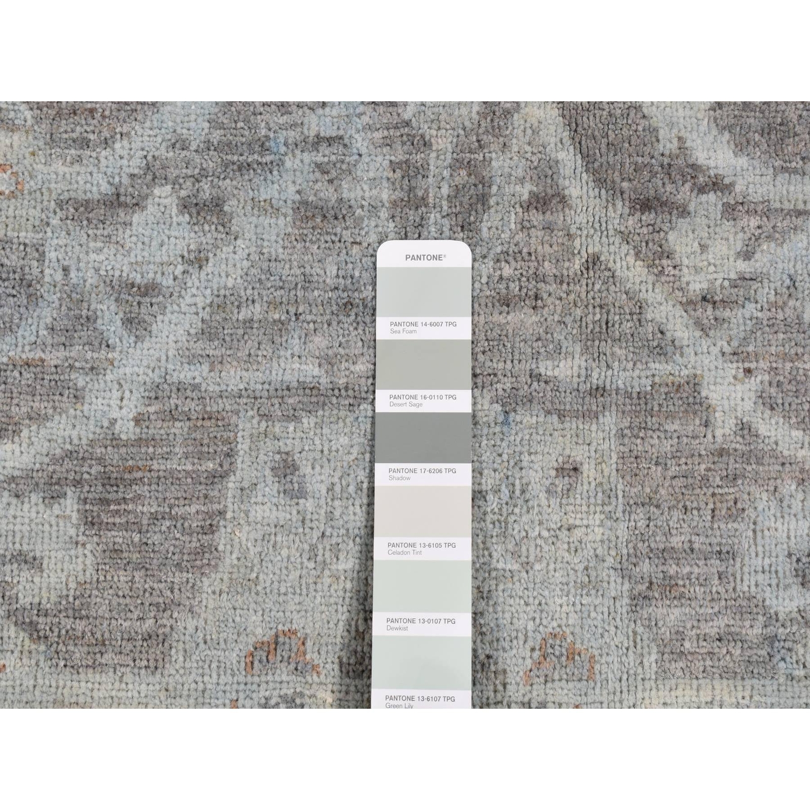5’9″ x 9′ Arctic Blue Silver Wash Peshawar Hand Knotted Pure Wool Rug R80917