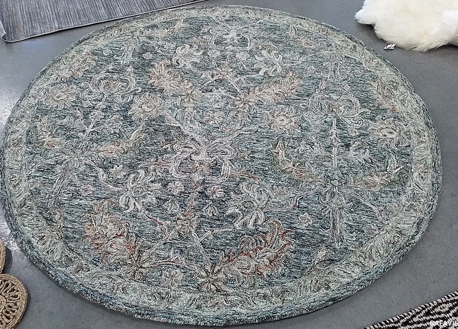 TEAL / GREEN 6′-0″ x 6′-0″ Cut on Rug, Reduced Price 1172789099 MET752J-6R