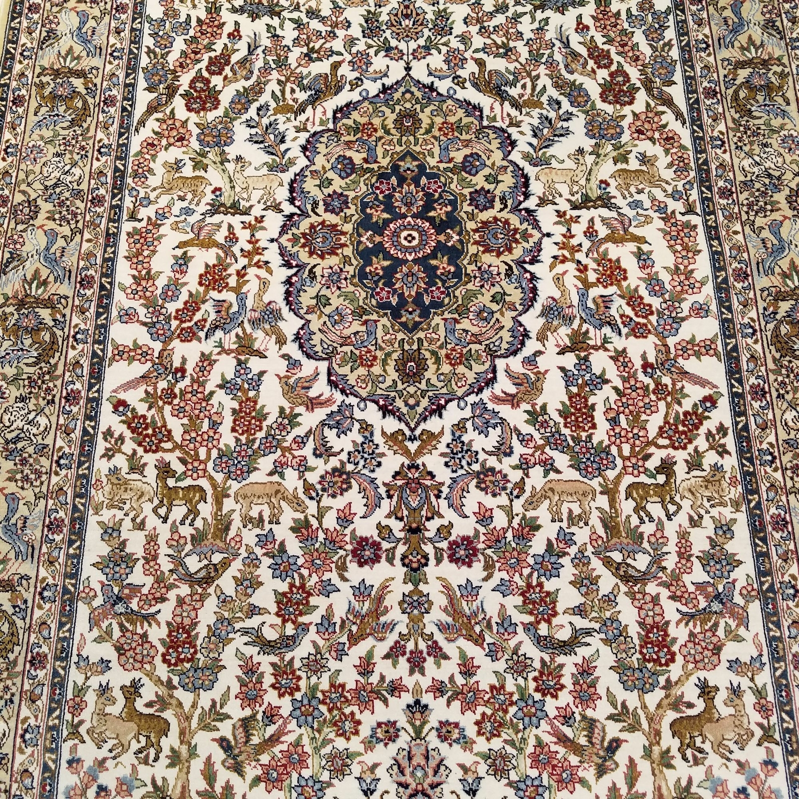 3’0″ x 5’0″ Silk Chinese Hereke Rug