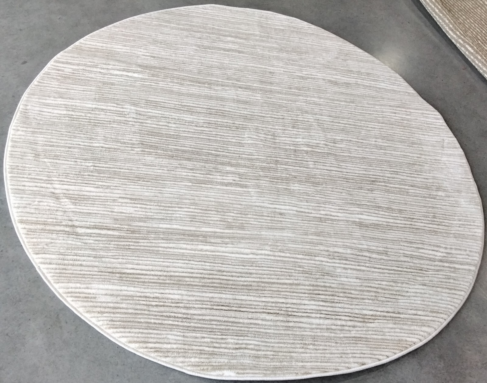 IVORY 5′ X 5′ Round Back Stain Rug, Reduced Price 1172750376 VSN606J-5R