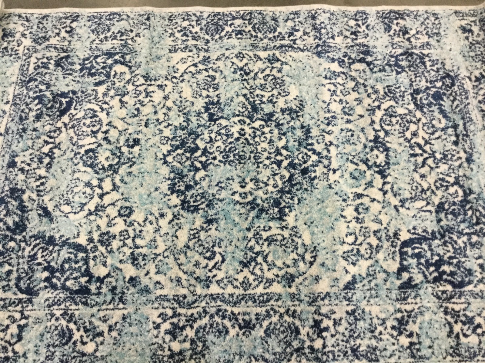 IVORY / BLUE 4′ X 6′ Flaw in Rug, Reduced Price 1172661760 TUL282B-4