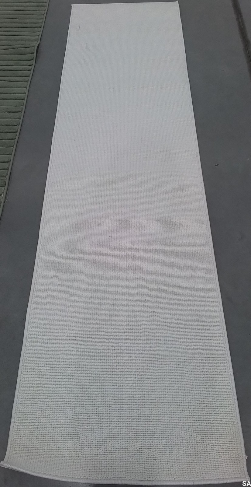 IVORY 2′-2″ x 8′-0″ Flaw in Rug, Reduced Price 1172802741 RVR600A-28