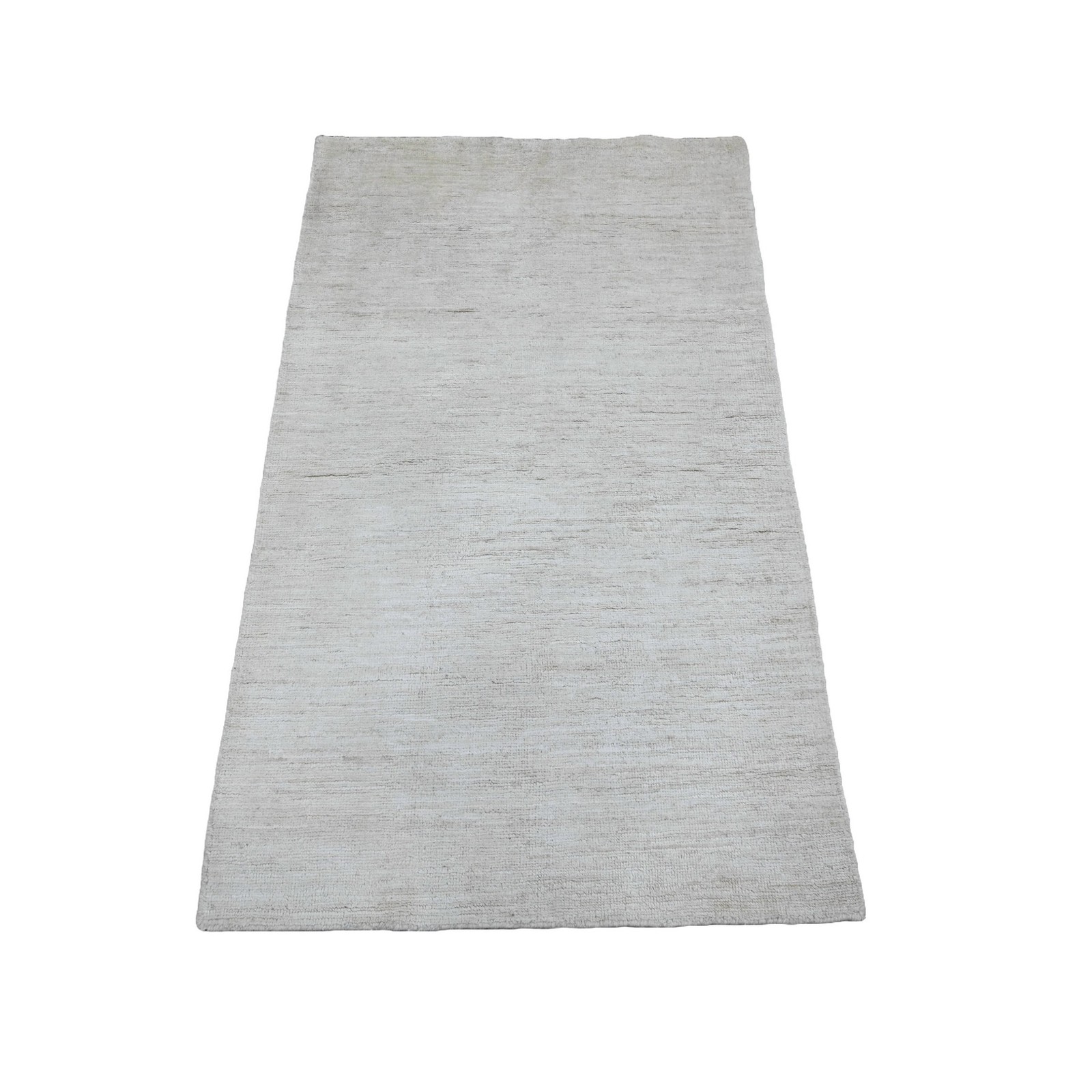 2’10” x 4’9″ White Solid Pattern Hand Knotted Hand Spun Ghazni Wool Rug R20826