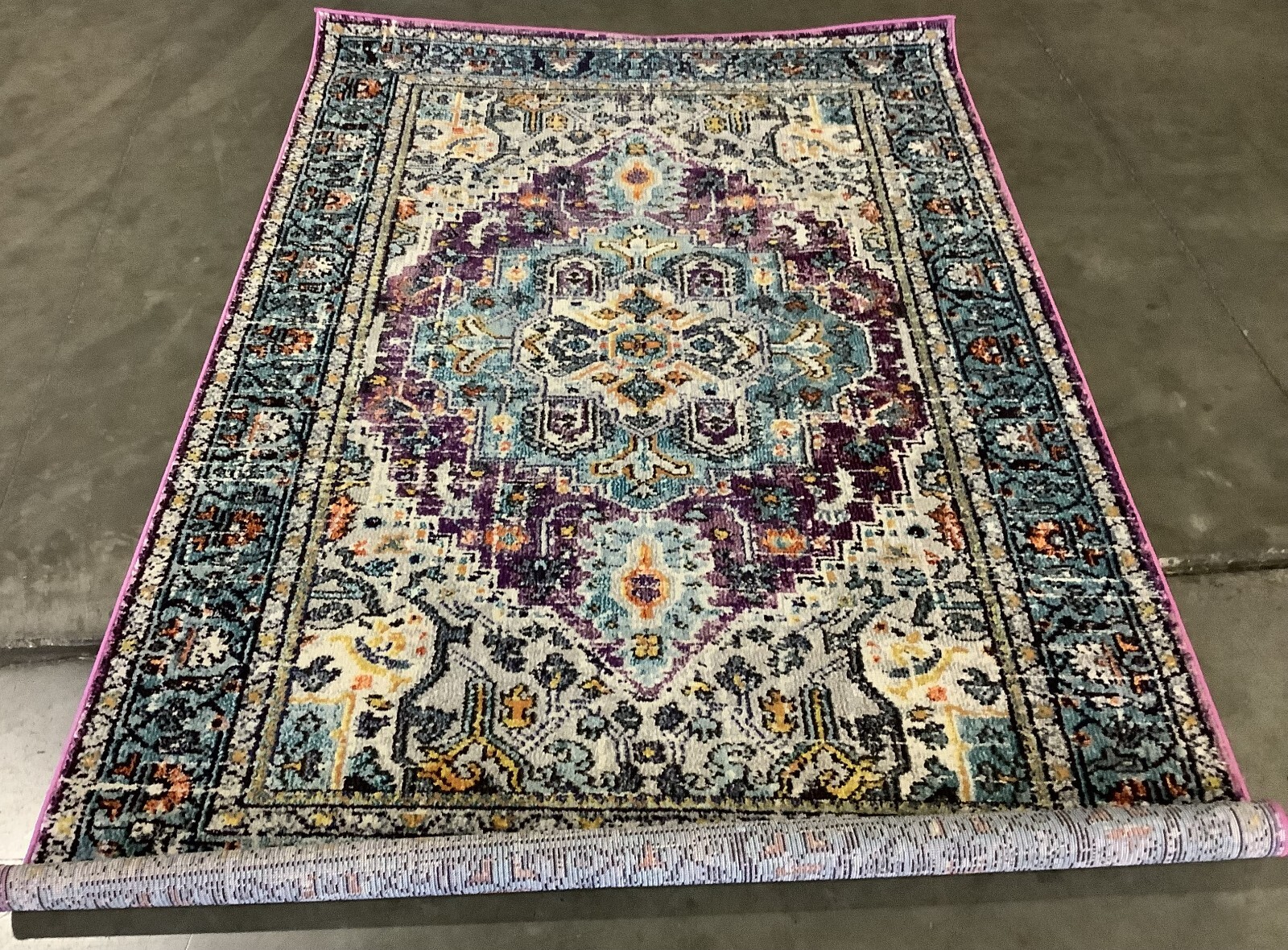 VIOLET / LIGHT BLUE 5′-1″ X 7′-7″ Flaw in Rug Reduced Price 1172666209 MNC251L-5