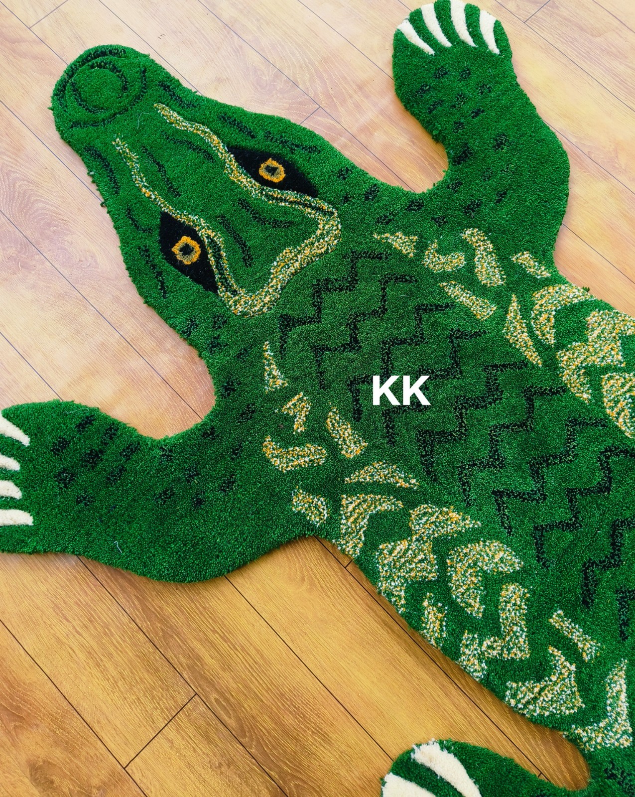 Crocodile Rugs Handmade 100% Woolen Hand Tufted For Home Decoration