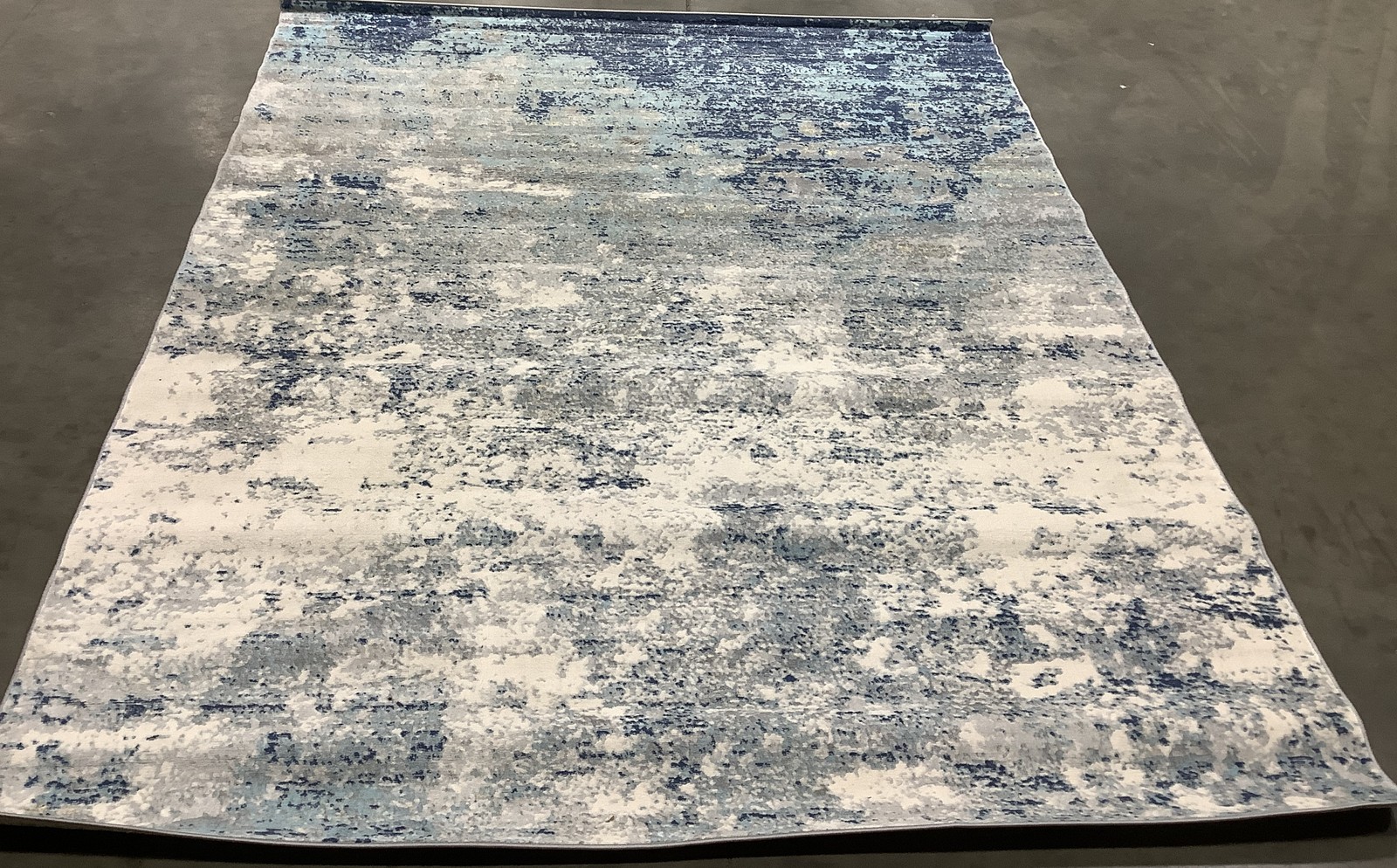 LIGHT GREY / BLUE 8′-0″ x 10′-0″ Flaw in Rug, Reduced Price 1172685950 BNT822F-8