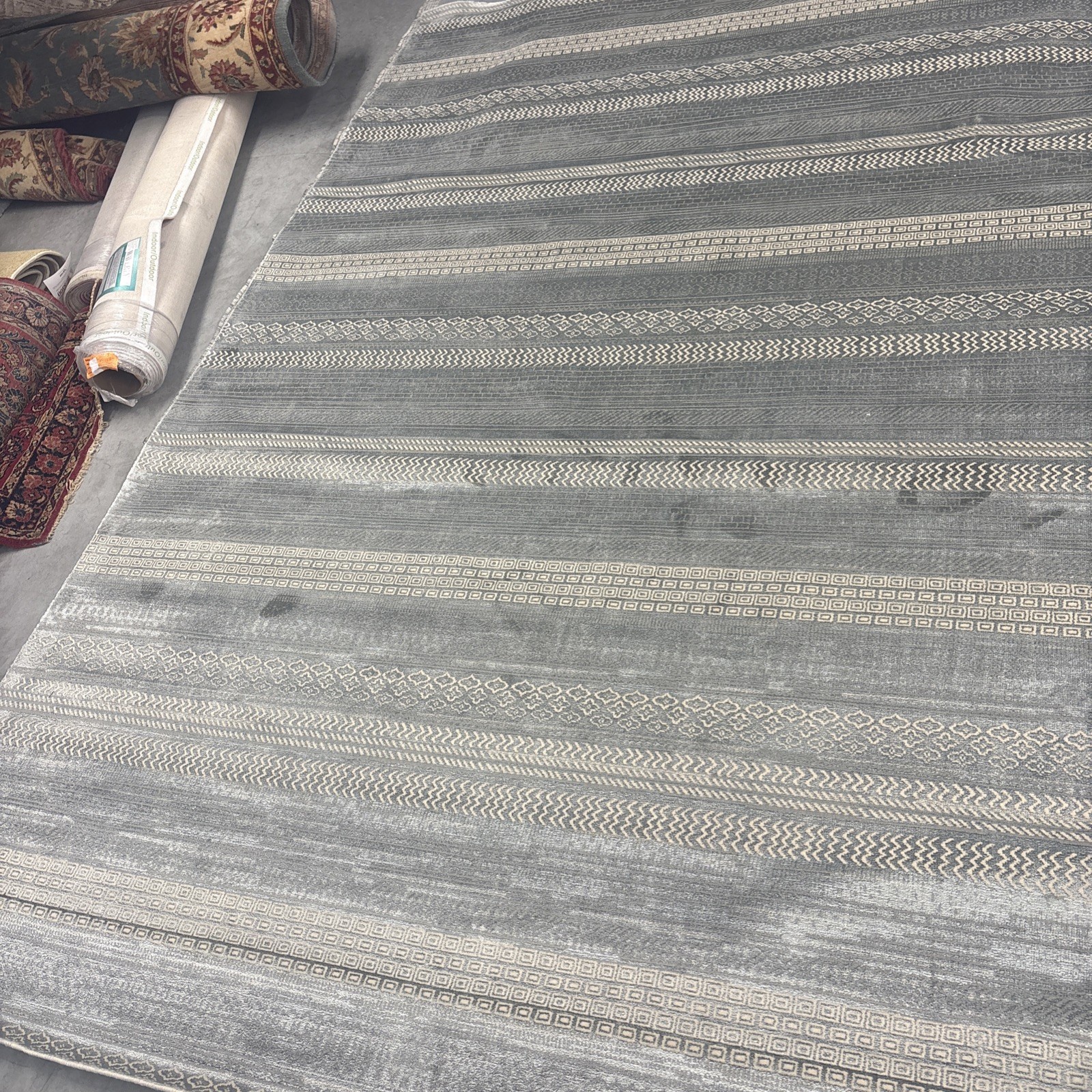 7’6x 10’6 Calvin Klein Area Rug 30% New Zealand Wool Ck32 Delta dolmite
