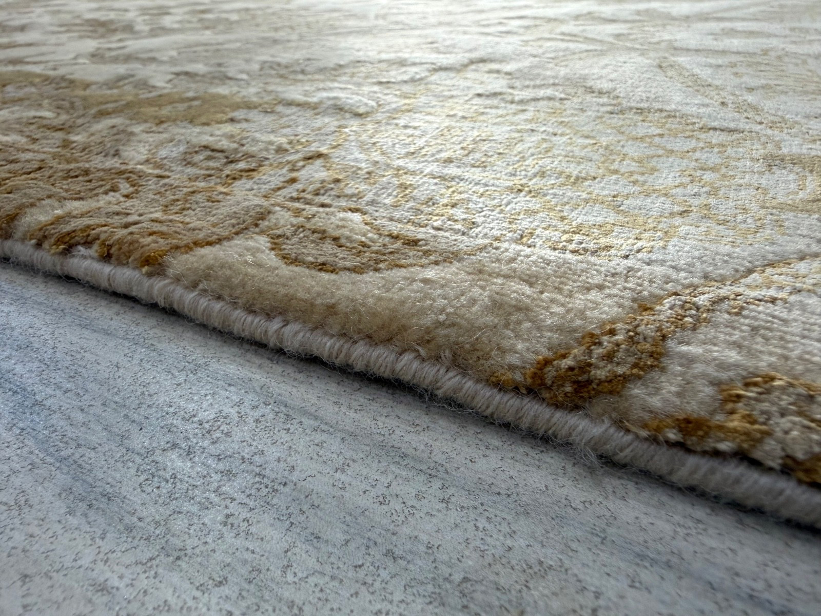 Renaissance Hand-Knotted Wool Rug 2’3″x4’6″ Traditional Cream Gold Damask Runner