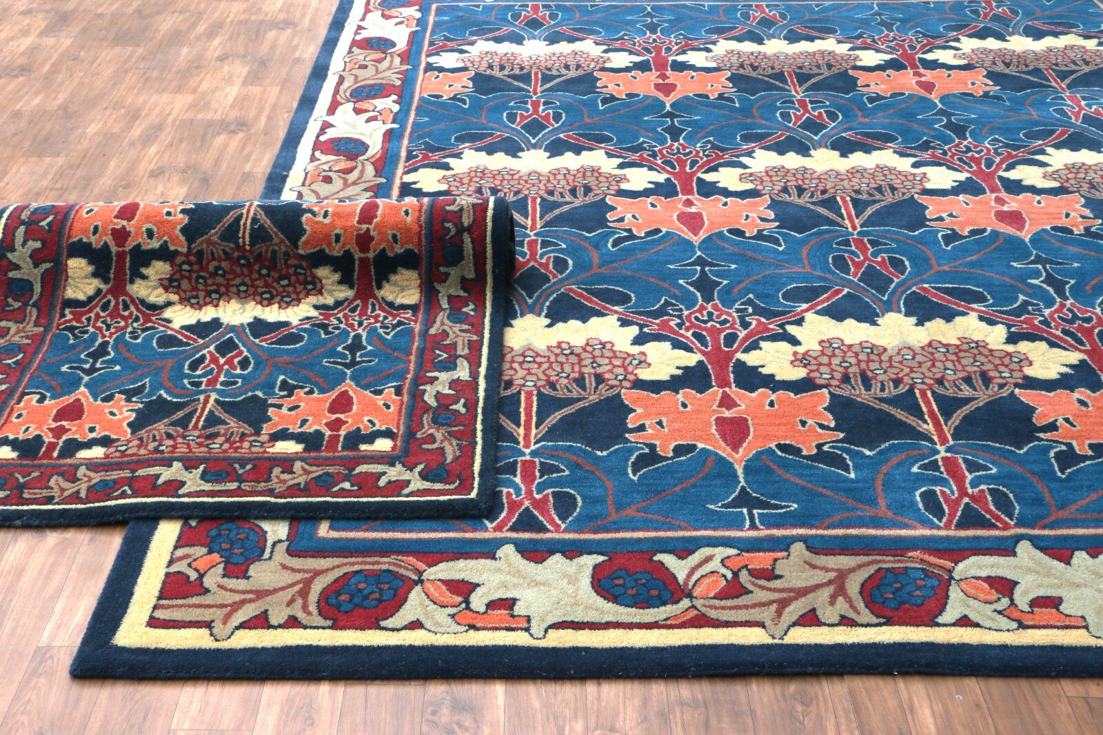 Colorromace Cecil Blue woolen Rug Handtufted Traditional Design Luxurious Carpet