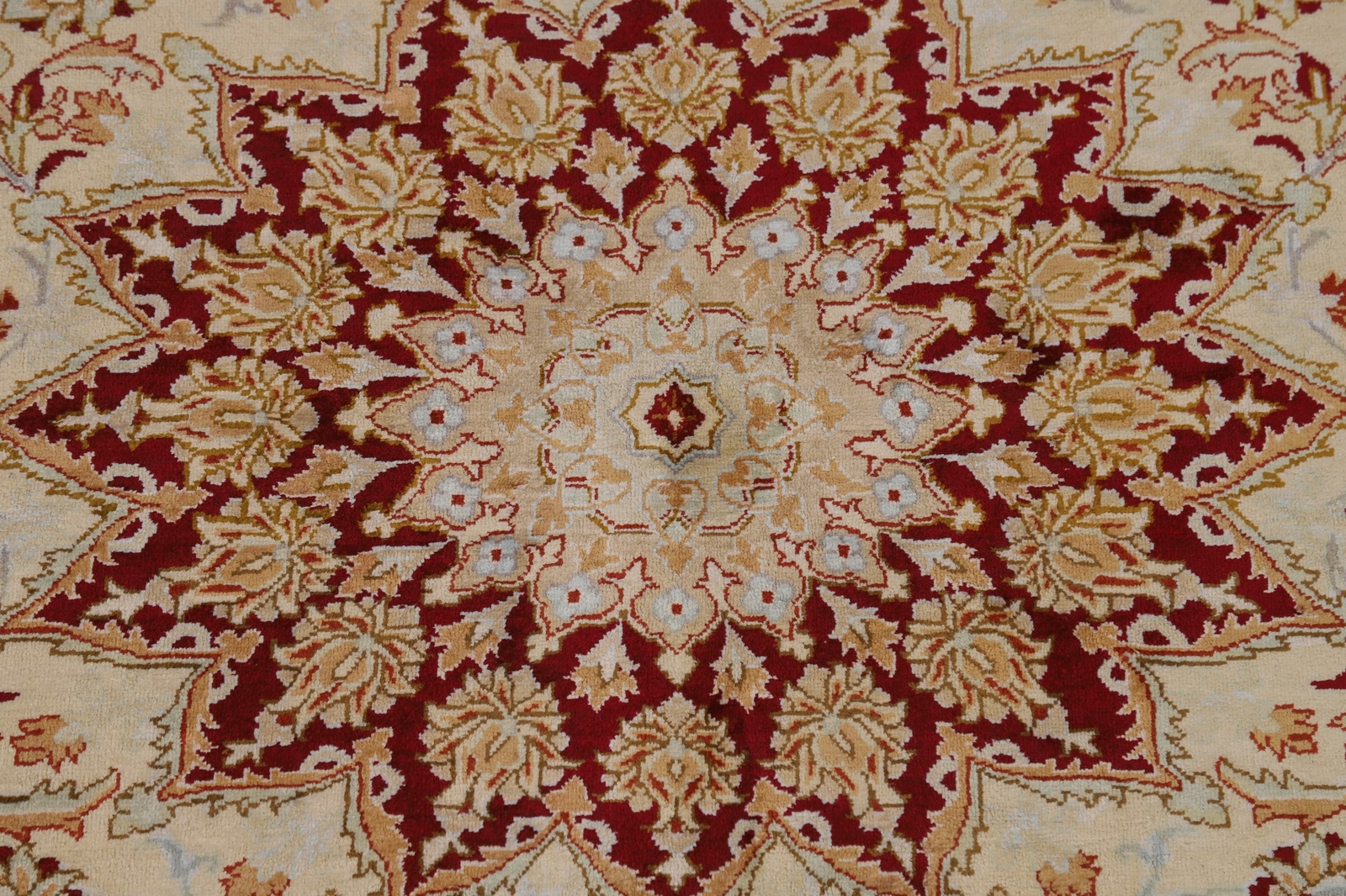 100% Silk Handmade Qquum Beige Traditional Floral Rug Area Carpet 4×6