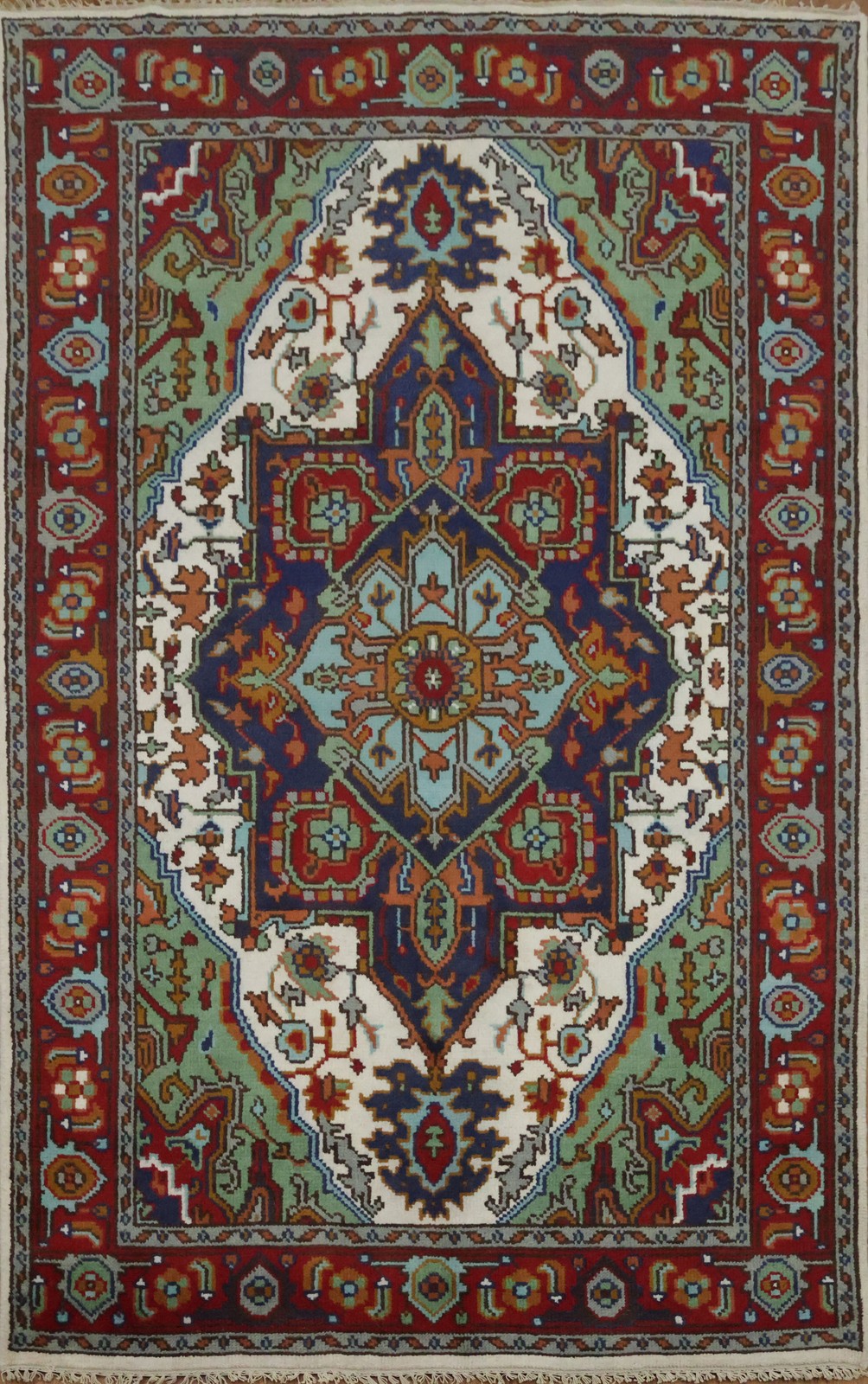Traditional 5×8 Ivory and Green Hand-Knotted Area Rug