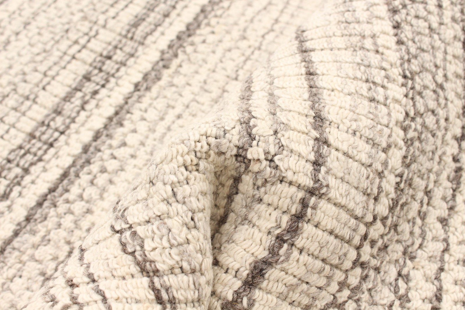 Traditional Cream Hand loomed Oriental Carpet 5’1″ x 7’10” Area Rug