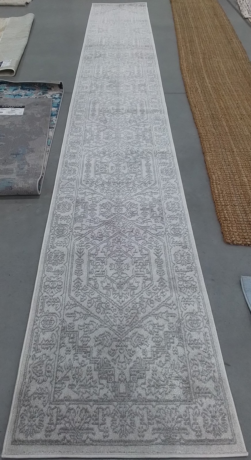 IVORY/SILVER 2′-6″ x 18′-0″ Back Stain Rug, Reduced Price 1172801301 ADR108B-218