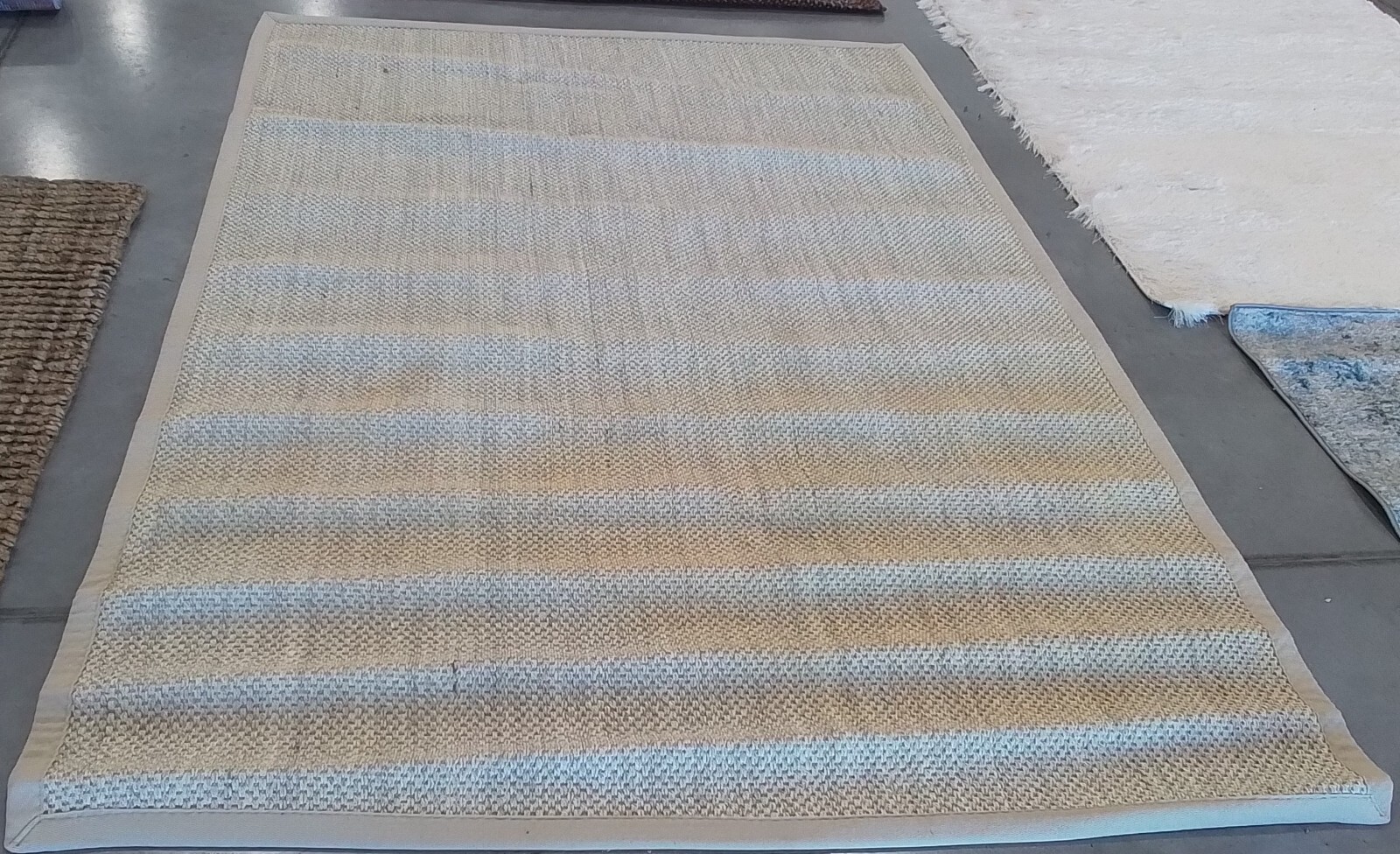MARBLE / BEIGE 6′ X 9′ Broken Thread Rug, Reduced Price 1172760004 NF143C-6