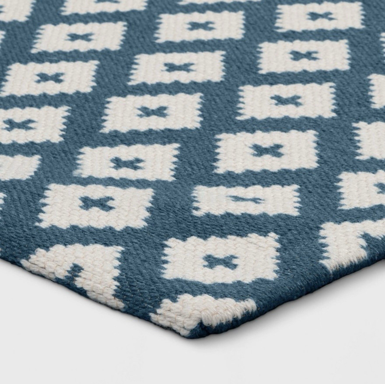 Threshold Accent Rug 24” X 36” Blue Diamond Woven Scatter Flat Pile Home Decor