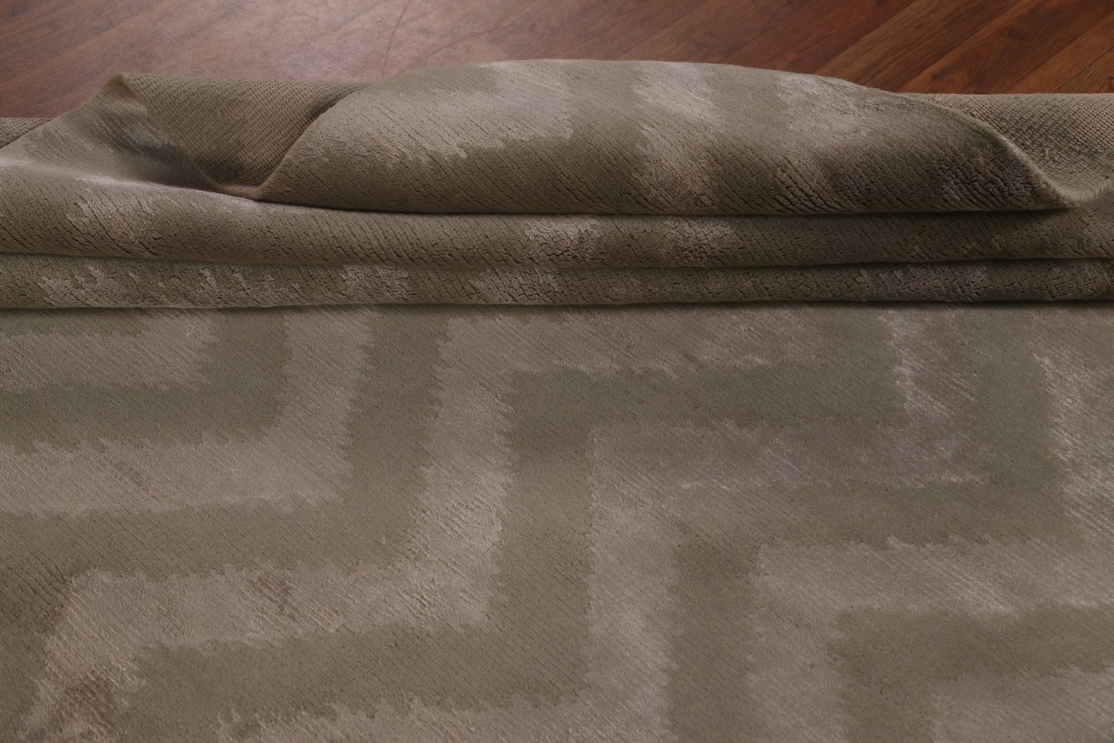 Chevron Style Nepalese Area Rug 8×10 Ft Hand-Knotted Oriental Wool Carpet