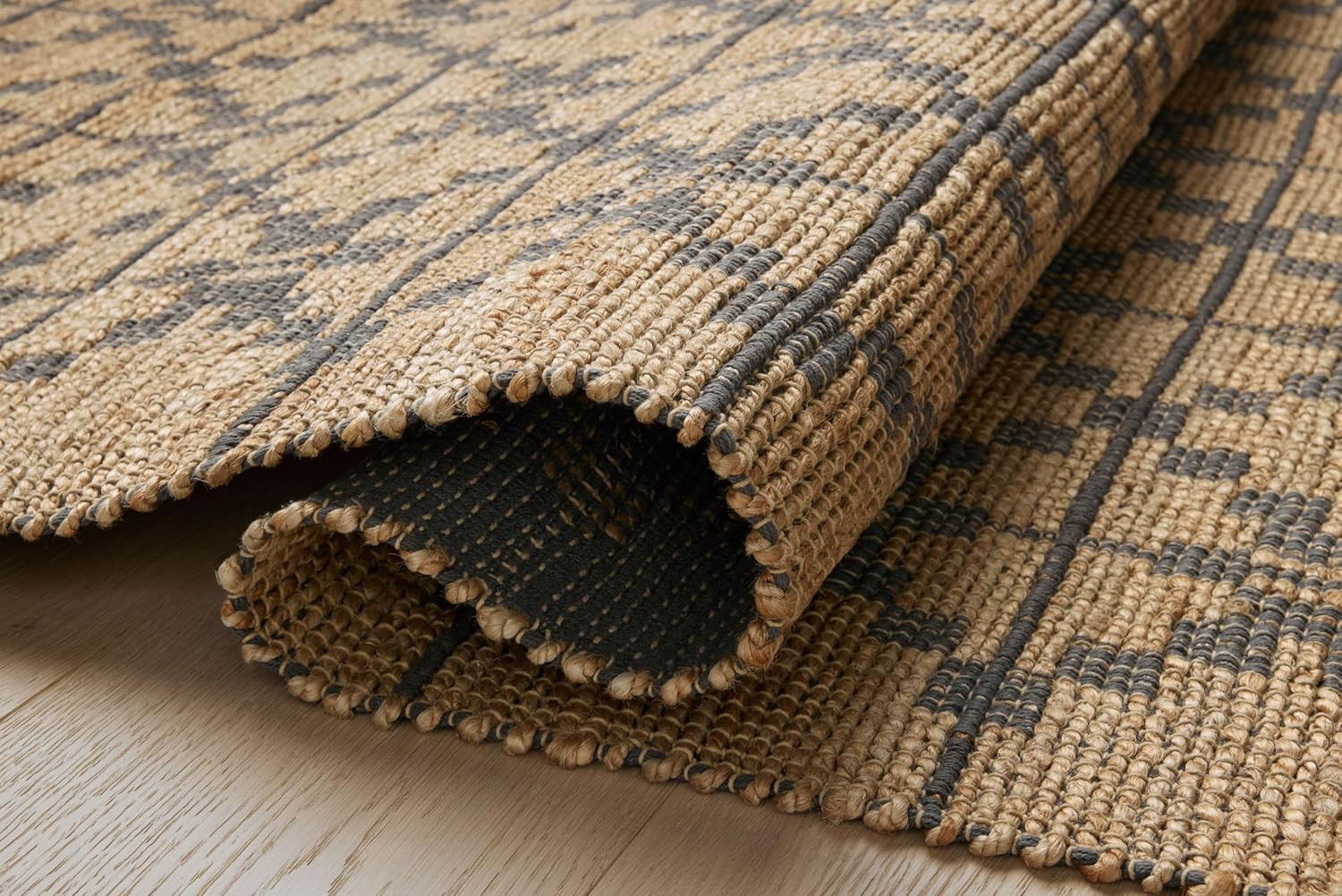 Chris Loves Julia Judy Collection JUD-05 Natural/Graphite 5′-0″ X 7′-6″ Area Rug