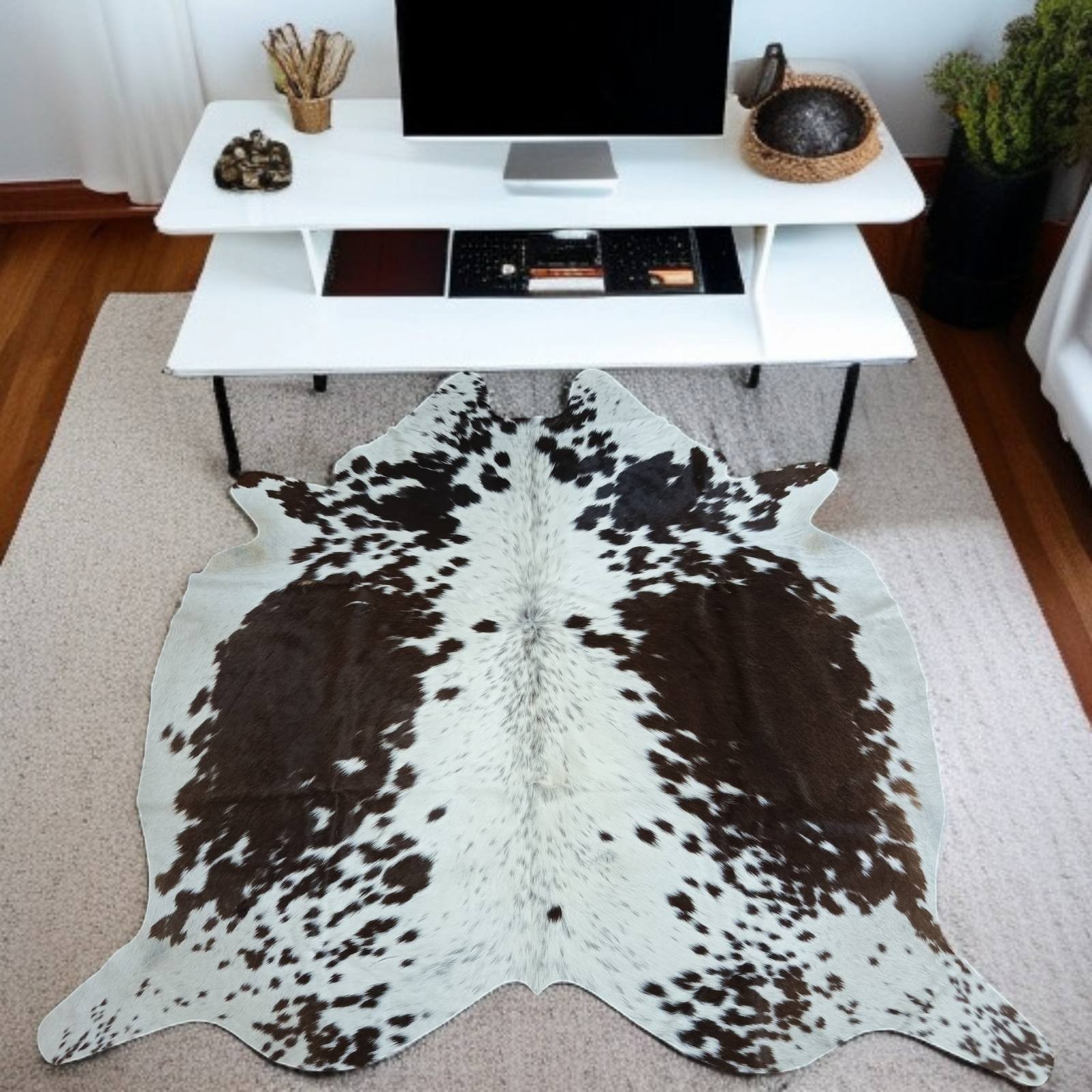Genuine Cowhide Rug – Brown & White | Natural Leather Skin 5 x 6 ft