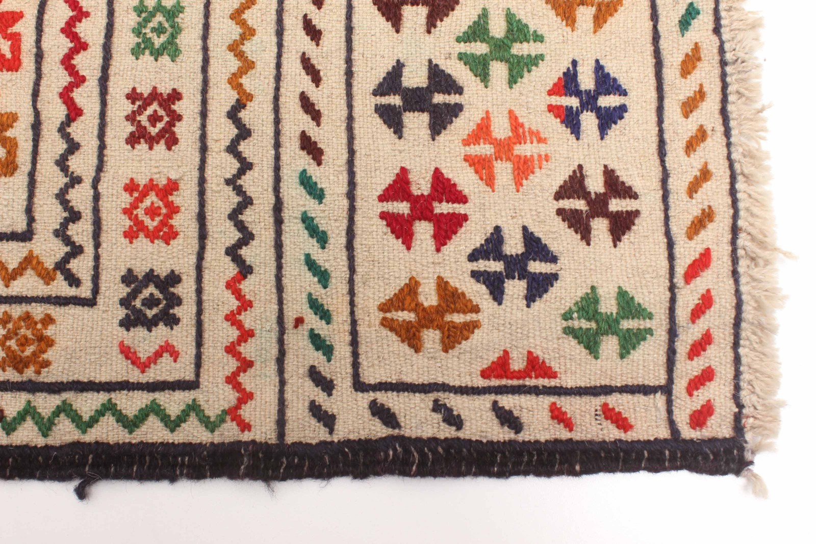 Vintage Hand Woven Area Rug 4’1″ x 6’4″ Traditional Wool Oriental Carpet
