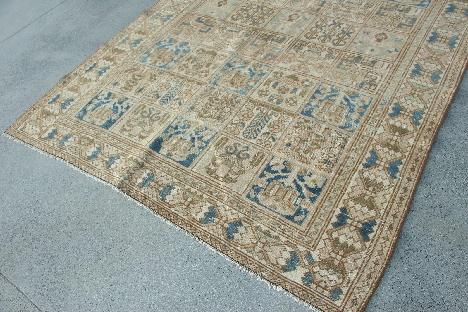 Vintage Turkish Rug 6,6×9,6 ft (200×294 cm), Brown Plants & trees Rug
