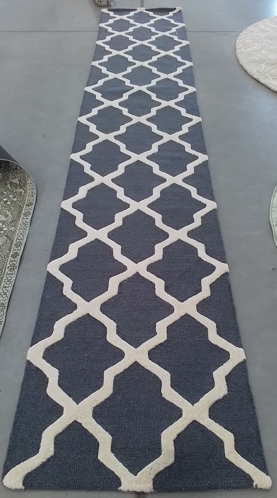 DGREY IVORY 2′-6″ x 14′-0″ Back Stain Rug, Reduced Price 1172769291 CAM121X-214