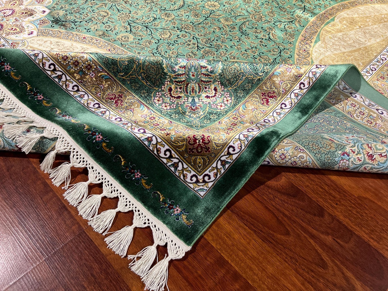 8×11 ft Green Gold Medallion Silk Rug – Palace Luxury Carpet