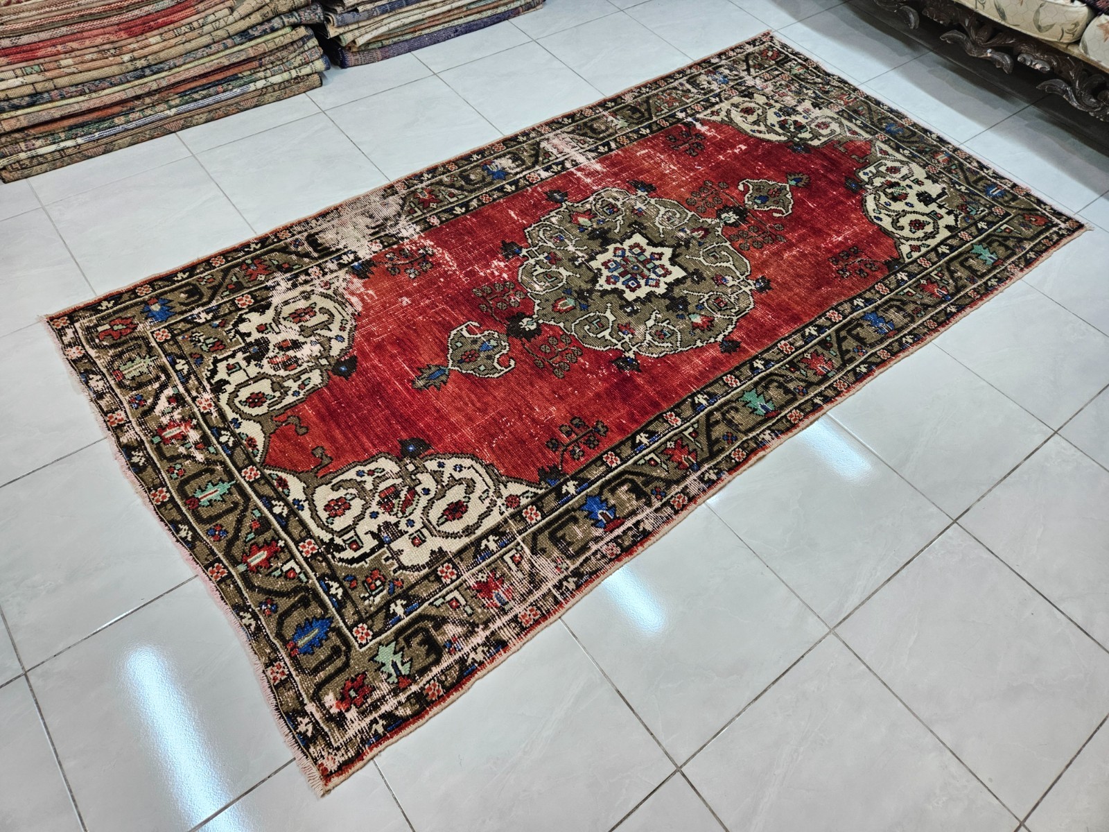 4.8 x 9.2 ft Red Turkish Rug Vintage Medallion Carpet, Worn Wool Distressed Rug