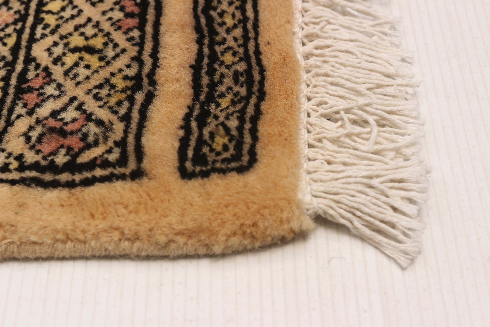 Hand Knotted Area Rug 2’8″ x 6’11” Traditional Oriental Wool Carpet