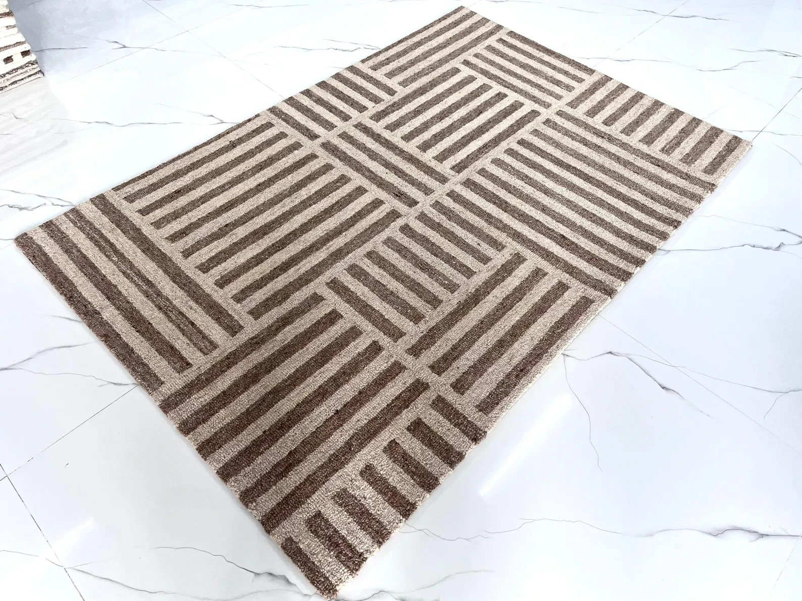 Hand Tufted Striped Brown Natural Wool Rug: For Living Room/ Bedroom Carpet Rug