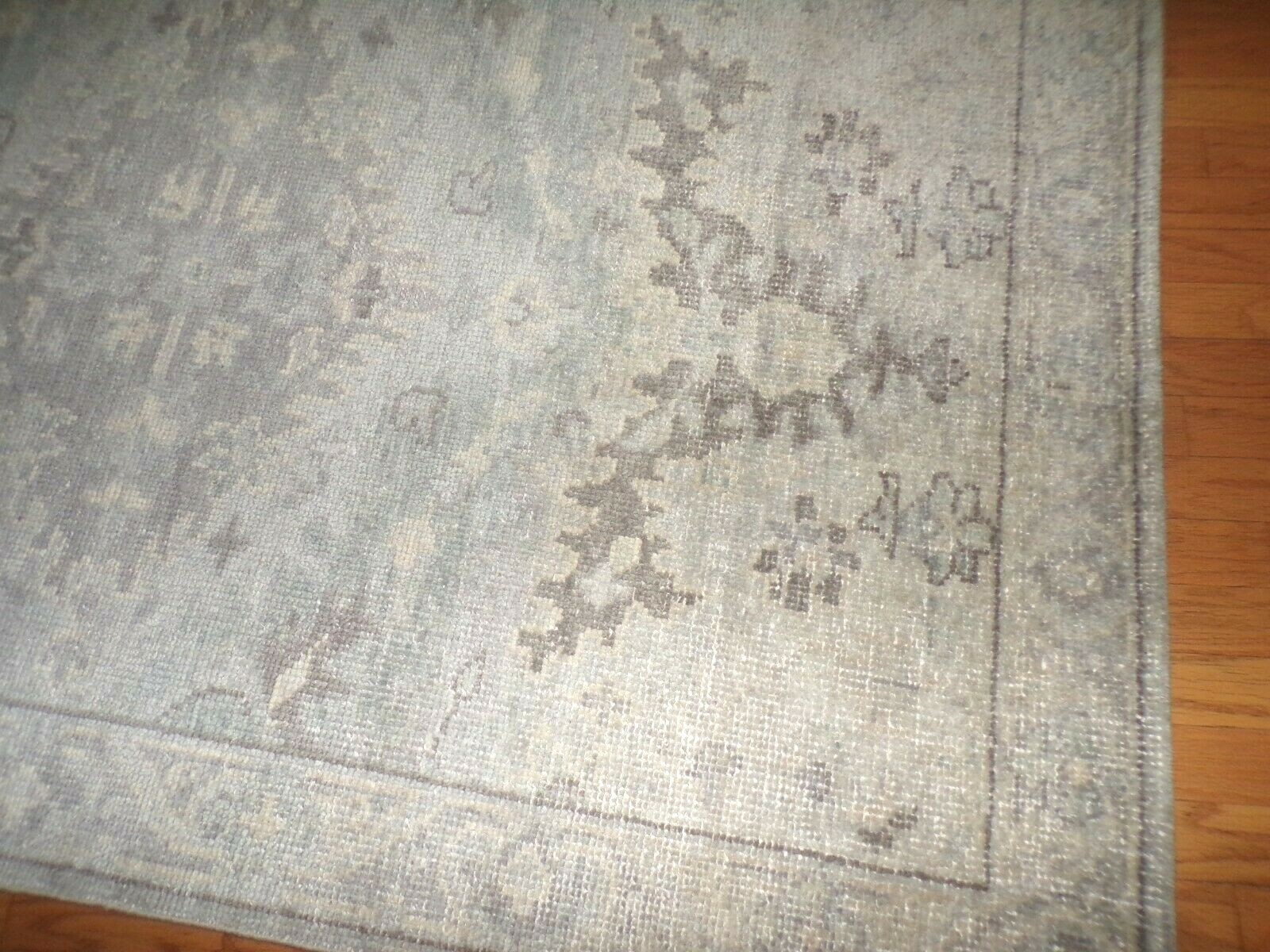 POTTERY BARN MAEKO HAND KNOTTED RUG, 5 X 8′, MULTI COLOR