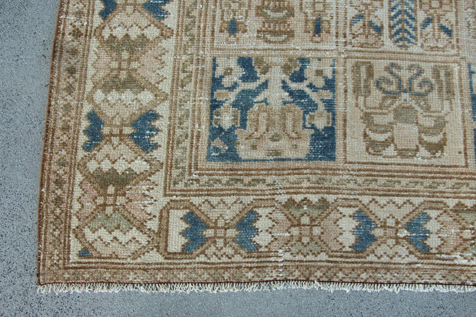 Vintage Turkish Rug 6,6×9,6 ft (200×294 cm), Brown Plants & trees Rug