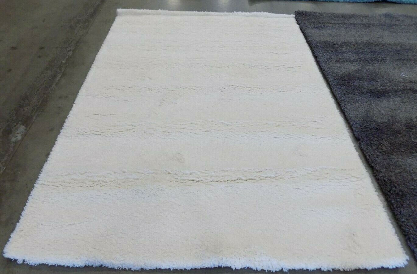 WHITE 5′-3″ X 7′-6″ Stained Rug, Reduced Price 1172569441 SG151-1010-5