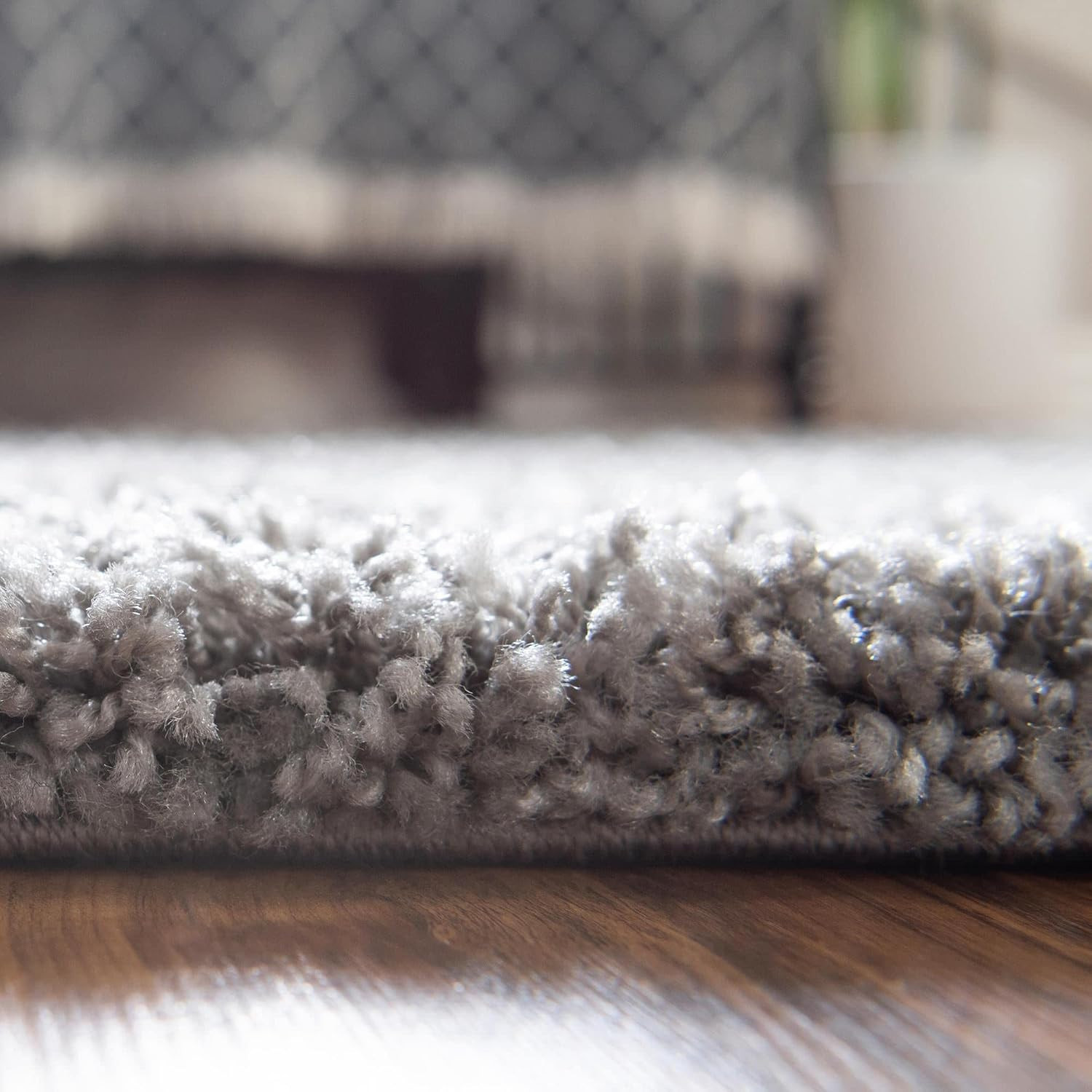 Solid Shag Collection Area Rug (3′ 3″ X 5′ 3″ Oval, Cloud Gray)