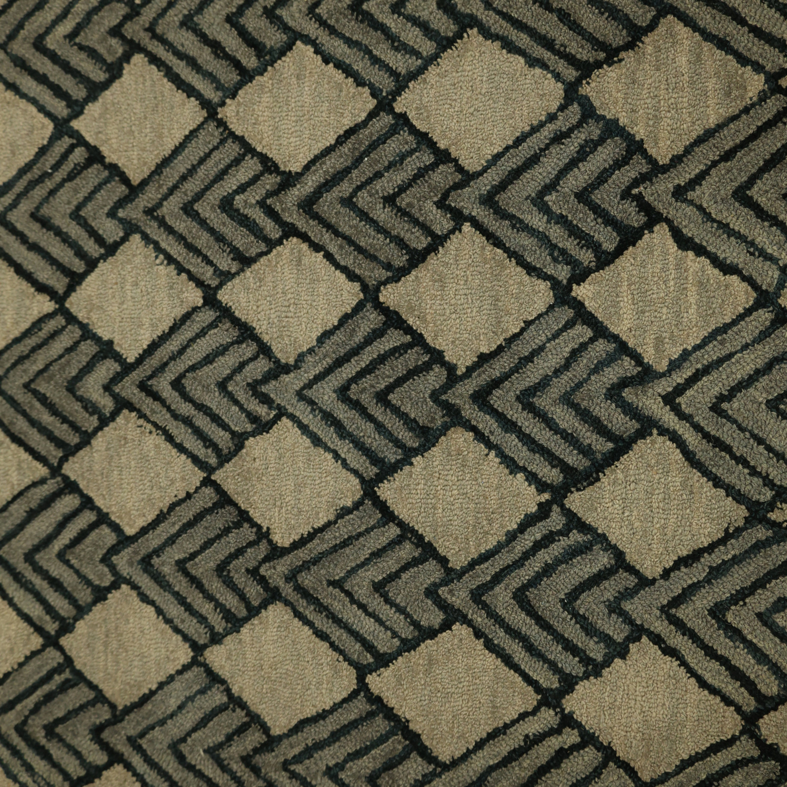 8×10 Ivory & Black Hand Tufted Wool Area Rug | Geometric Chevron Design | Aryan