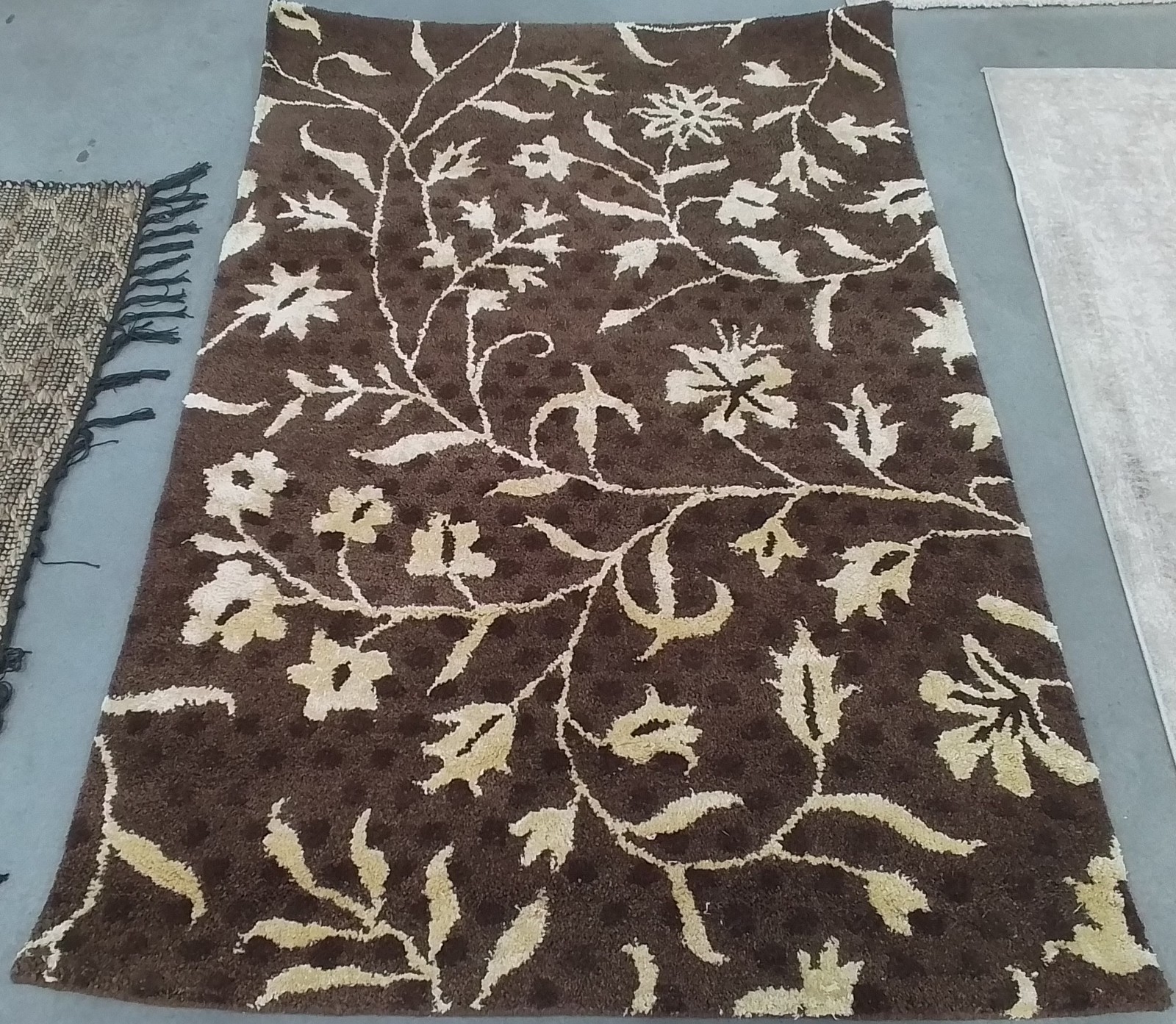 BROWN / IVORY 3′-6″ x 5′-6″ Flaw in Rug, Reduced Price 1172797807 SOH843A-4
