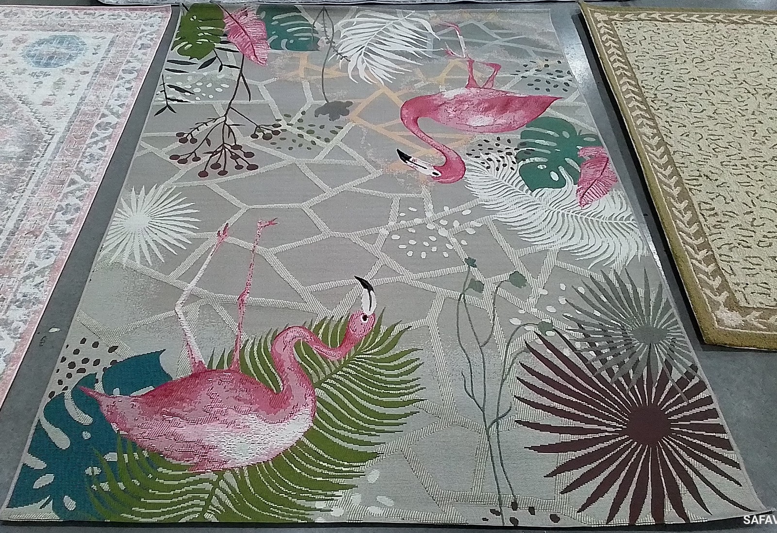 GREY / PINK 5′-3″ x 7′-6″ Back Stain Rug, Reduced Price 1172803559 BAR551F-5