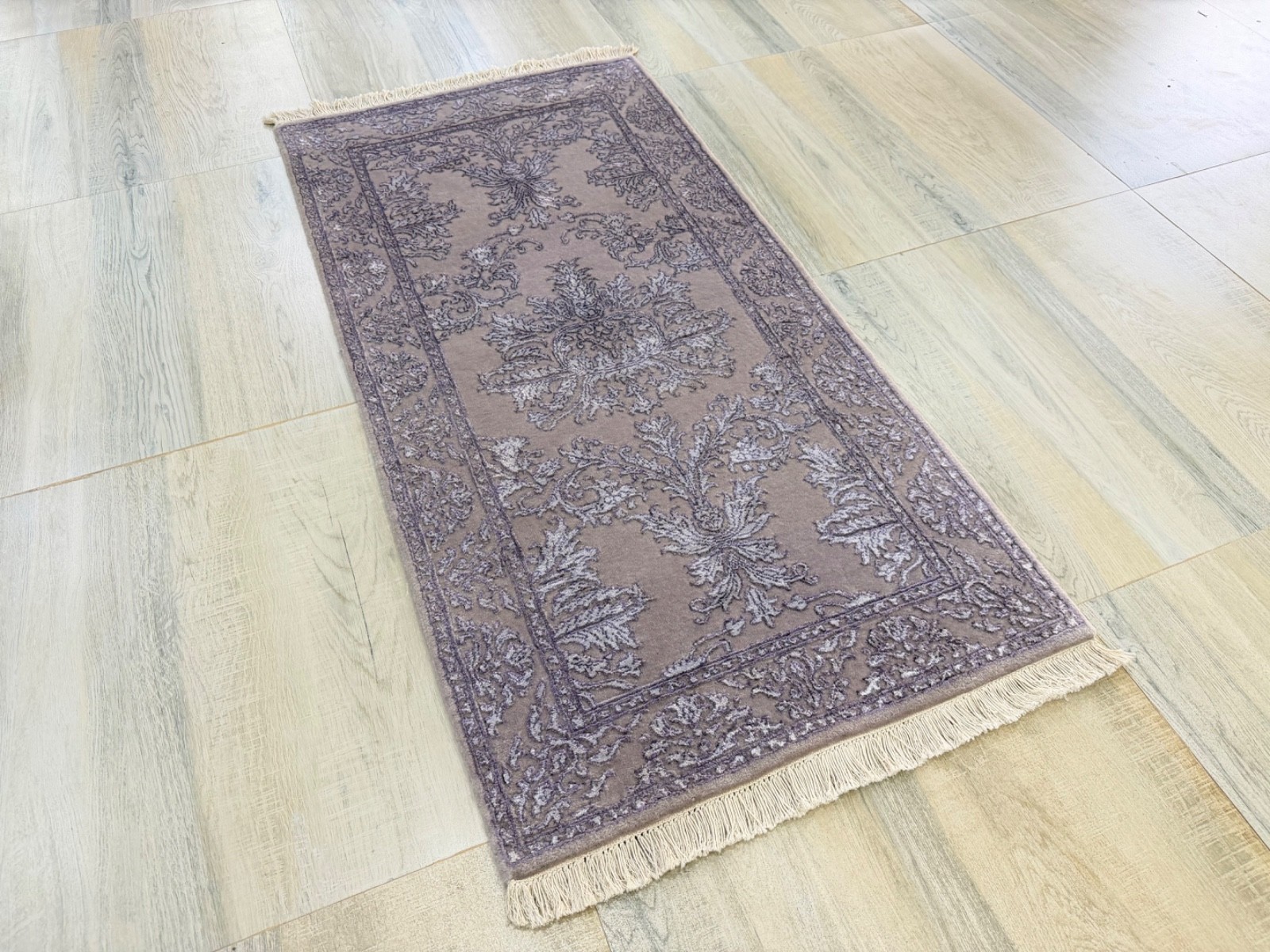 Classic Hand-Knotted Wool Rug 70×140 cm Grey Traditional European Damask Pattern