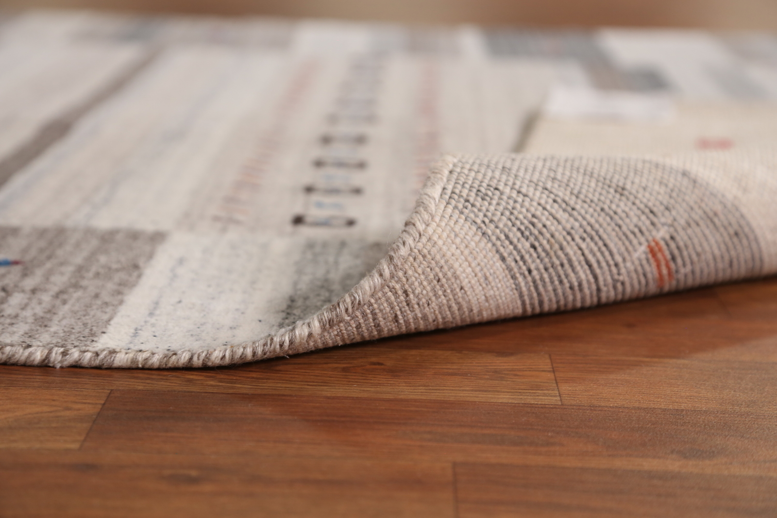 Little Animals Soft and Plush Gabbeh Hand-knotted Wool Rug 5×7 ft.