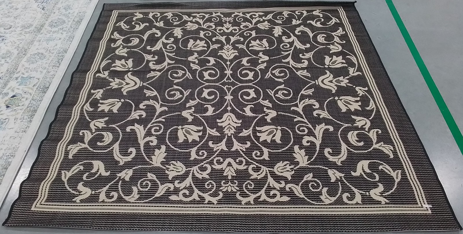 BLACK/SAND 6′-7″ x 6′-7″ Back Stain Rug Reduced Price 1172802661 CY2098-3908-7SQ