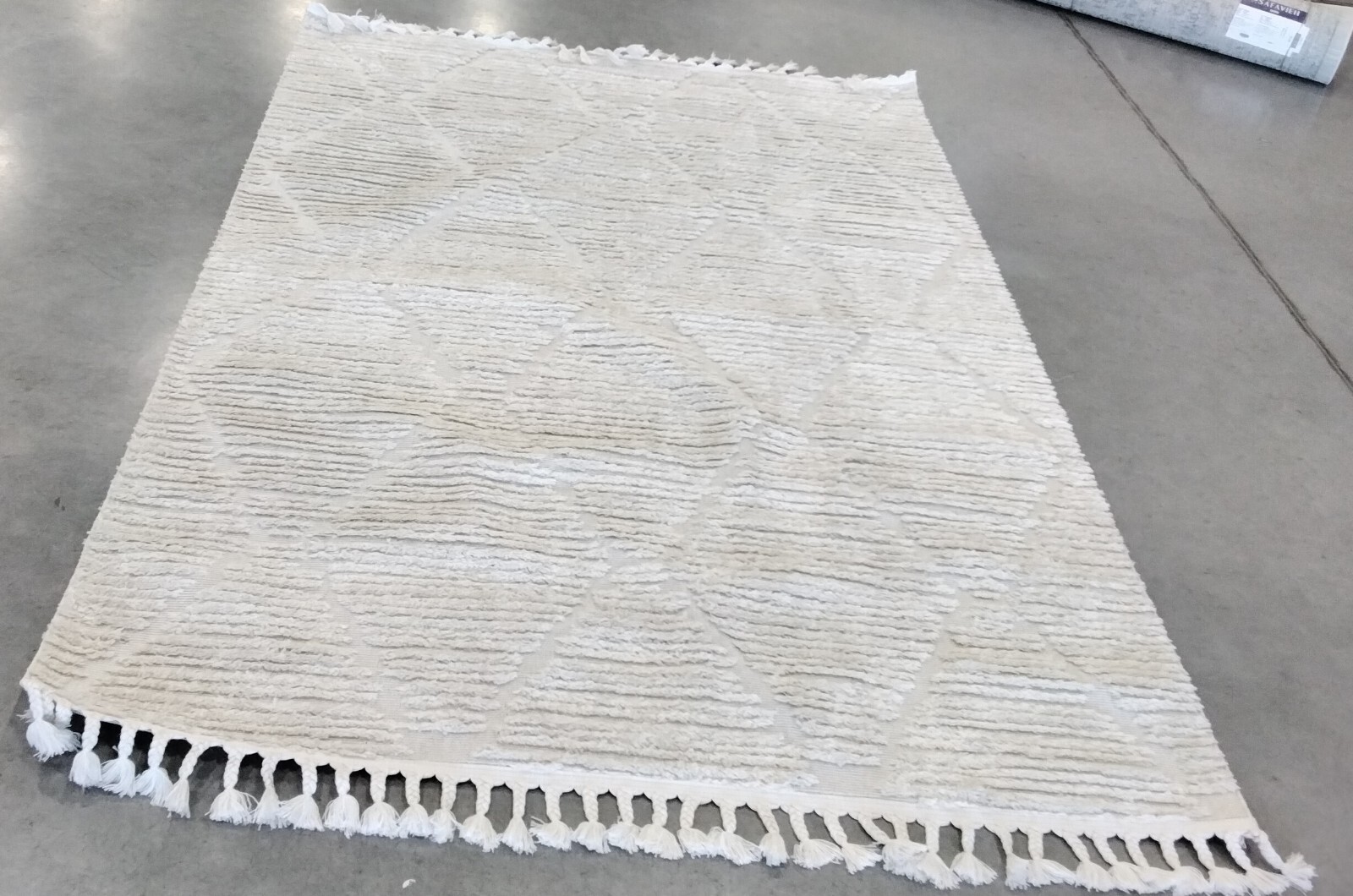 BEIGE 5′-3″ X 7′-6″ Back Stain Rug, Reduced Price 1172748955 MRK517C-5