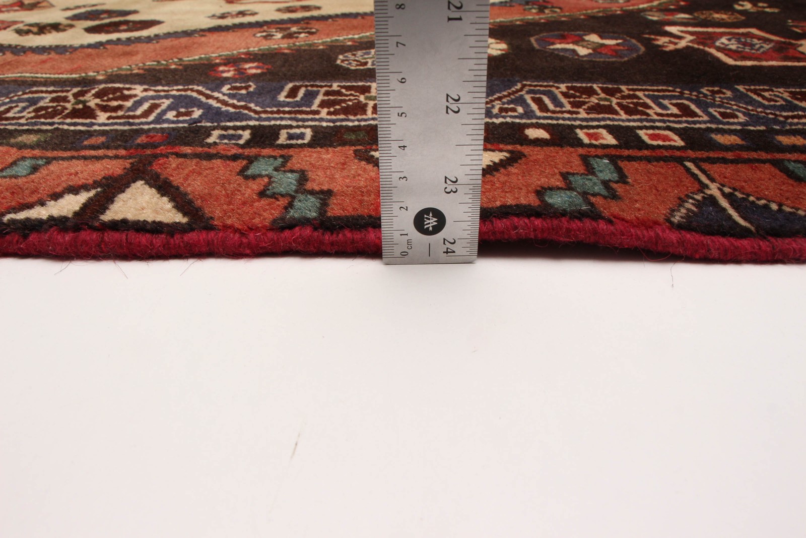 Vintage 4’9″ x 9’8″ Traditional Hand Knotted Vegetable Dye Wool Area Rug