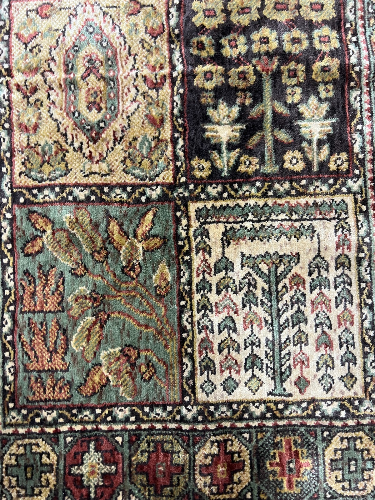 1’8″ x 2’8″ New Belgian Panel Design Oriental Rug – 100% Silk