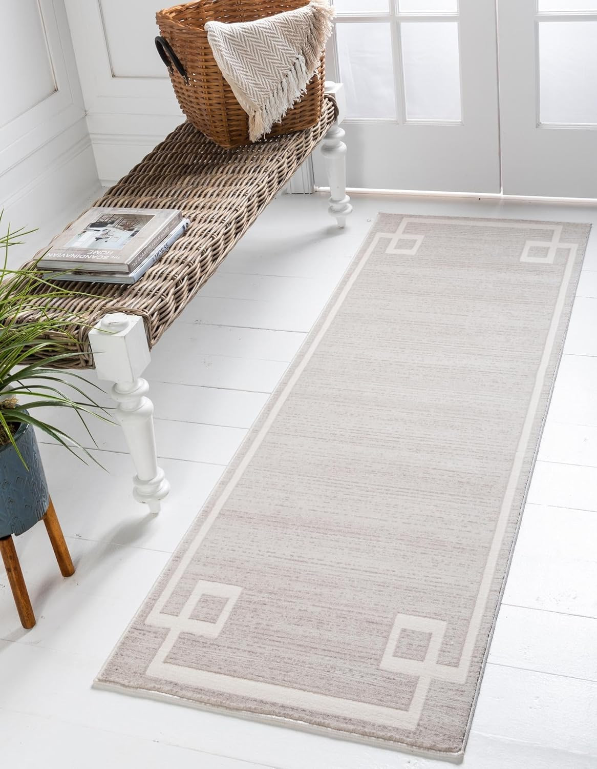 Jill Zarin Uptown Lenox Hill Runner Rug 2’7″ x 13’11” Beige/Ivory