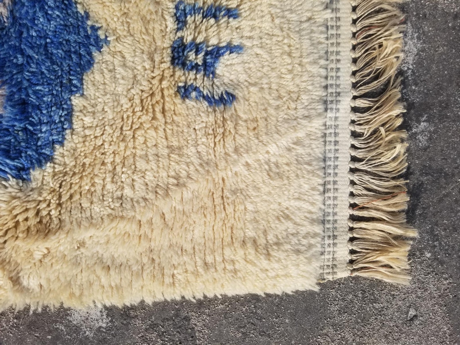 Vintage 1973 Handmade Oriental Wool Multicolor Shag Rug 37x22in